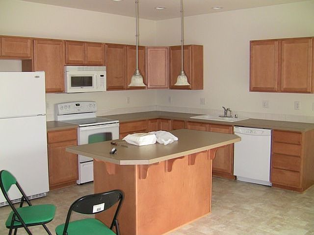 2nd image of 4637 16th Trl NE