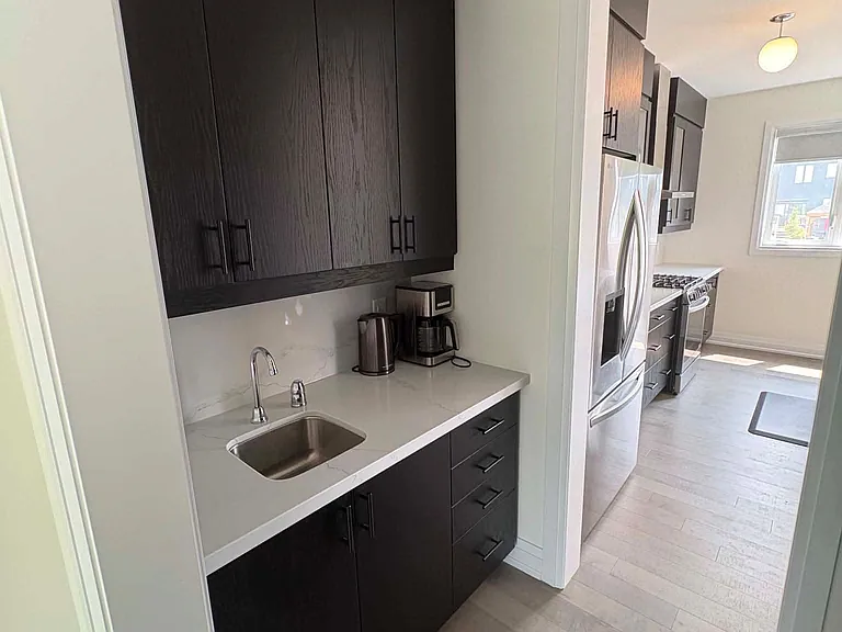 218 Mapleside Dr #UPPER — Photo 8