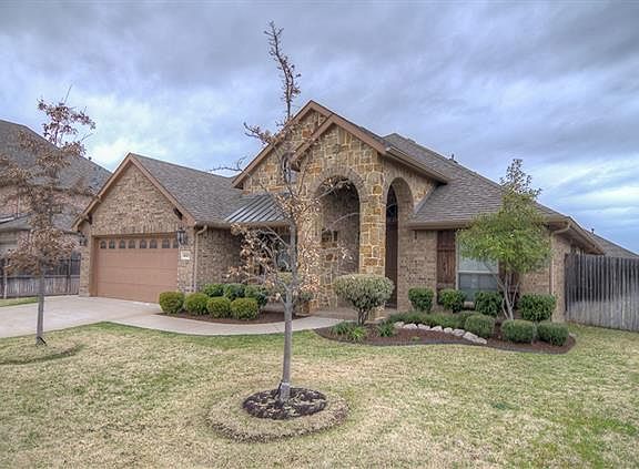 2nd image of 4113 Greenwood Way