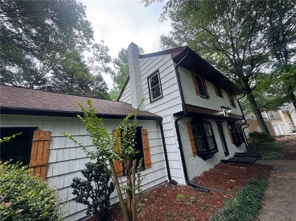 2833 Sumac Dr, Dunwoody, GA 30360