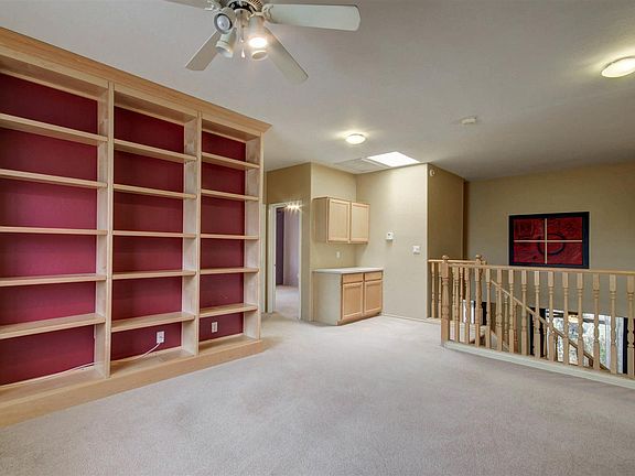 5th image of 908 N Harmony Ave