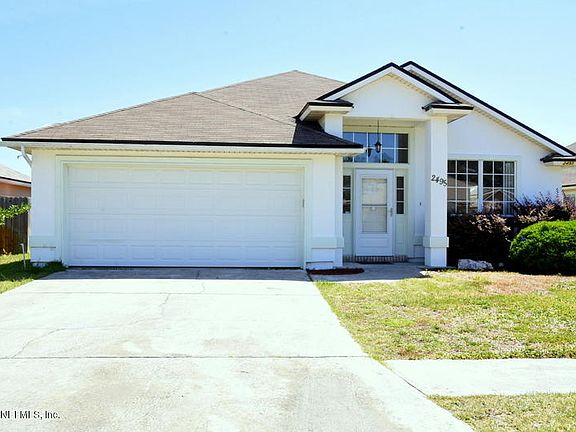 2nd image of 2495 Coachman Lakes Dr