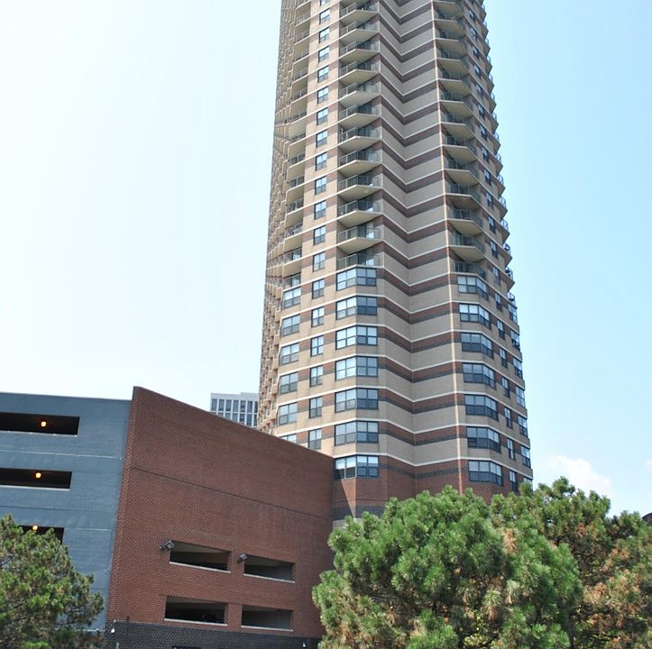 1st image of 3660 N Lake Shore Dr APT 3504