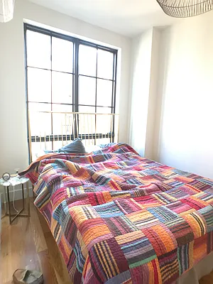 Rented by City Vista Inc | media 8