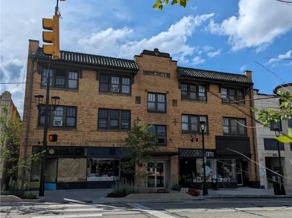 694 Washington Rd, Pittsburgh, PA 15228