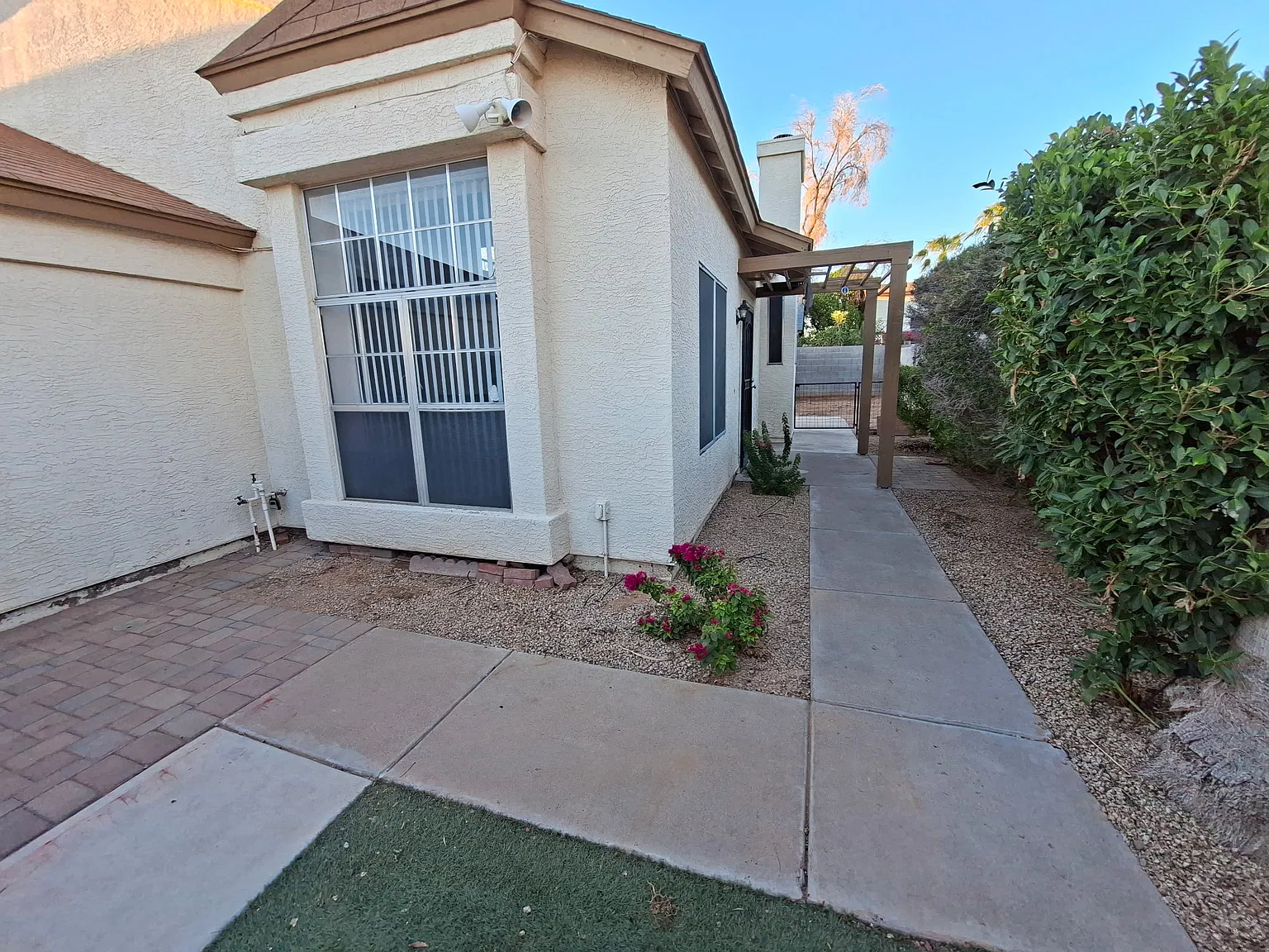 2 Bedroom + Loft; Community Pool — Photo 2