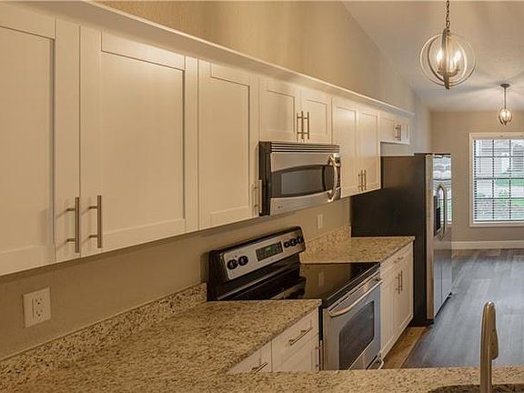 4th image of 1506 Blueteal Dr