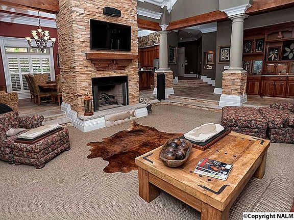 5th image of 2200 Forest Chapel Cir NE