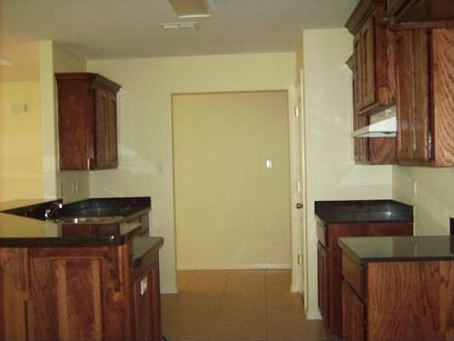 2nd image of 805 Sunchase St