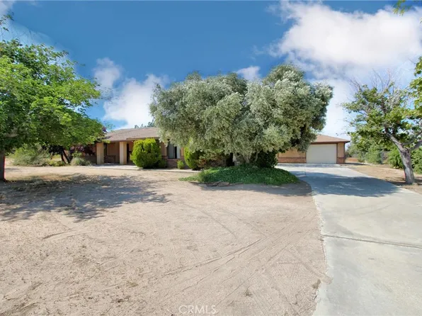 16044 Mission St, Hesperia, CA 92345