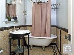 Front House Bath