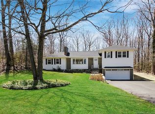 79 Woodland Rd, Middlebury, CT 06762