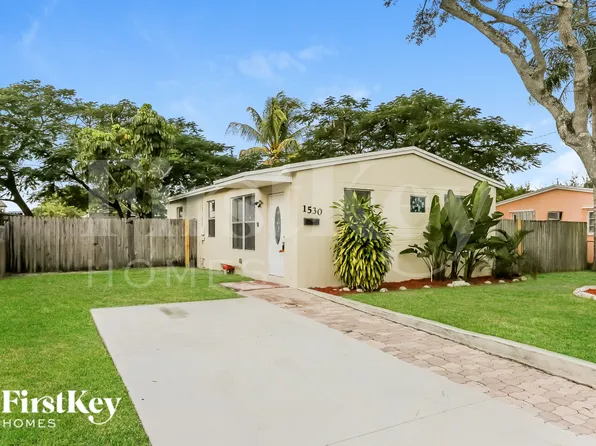 1530 N 68th Ave, Hollywood, FL 33024