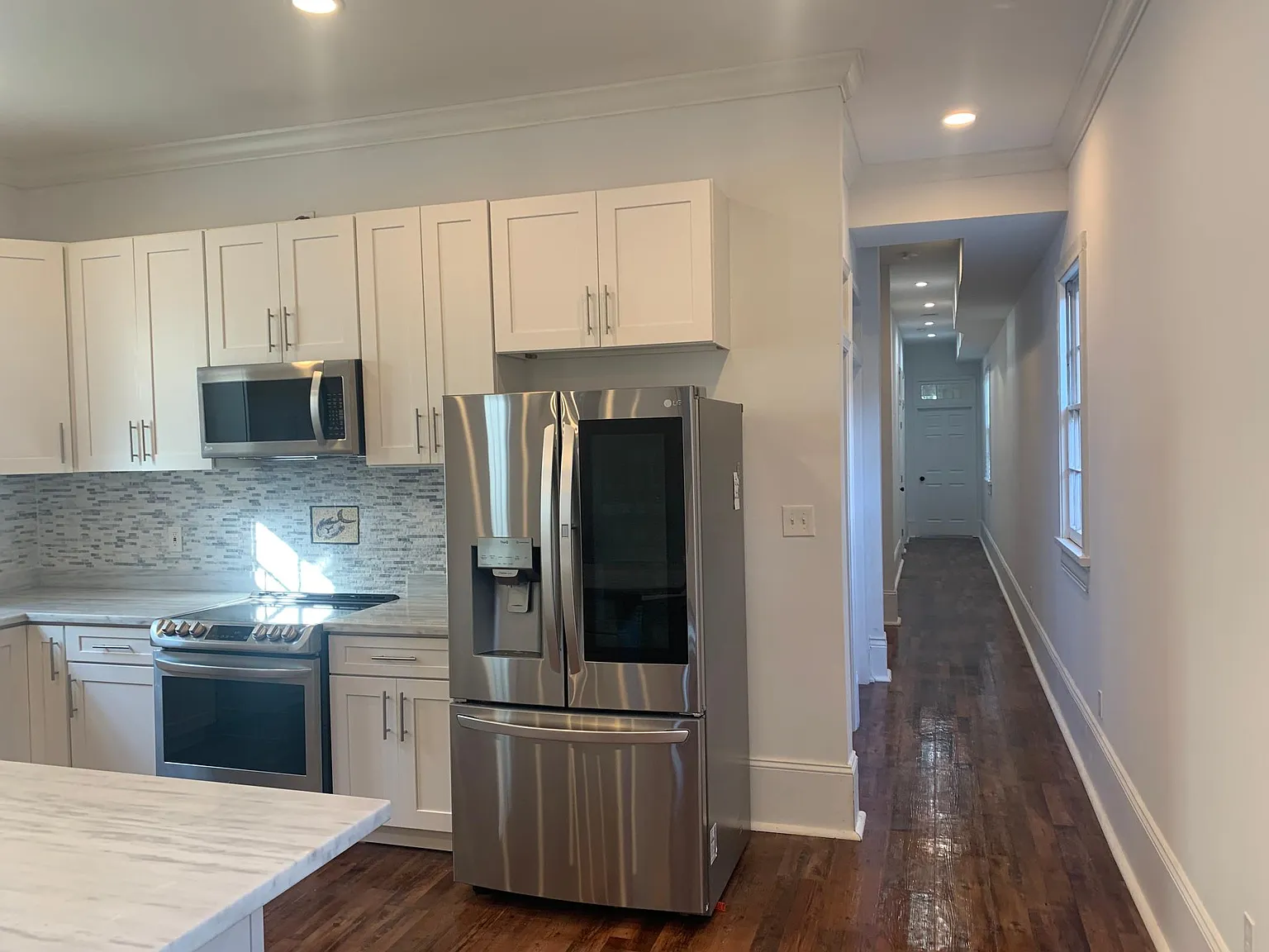 4 bed, 2.5 bath, 2285 sqft, $2,700 — Photo 3