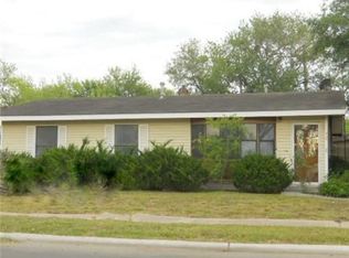 405 Redwood Dr, Mathis, TX 78368