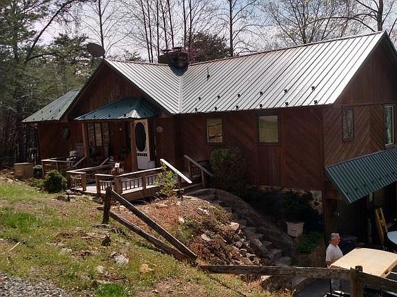 back of property w/porch