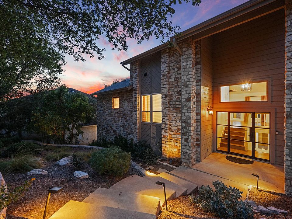 1st image of 1528 Ben Crenshaw Way