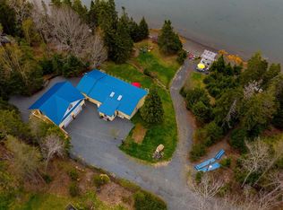 42 Goldfinch Ln, Lunenburg, NS B0J2C0