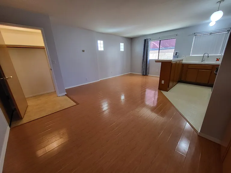 1453 Marine Ave #5 — Photo 5