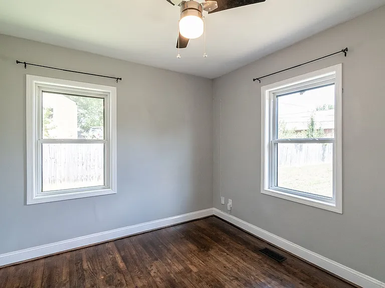 2520 Brentwood Pl — Photo 26