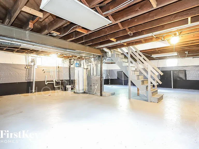 723 Fulton Ave — Photo 13