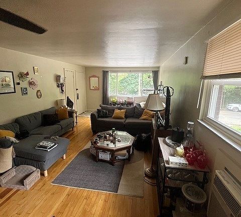 2nd image of 3141 Beechwood Blvd