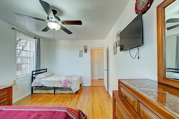 Sold by Akam Sales and Brokerage | media 9