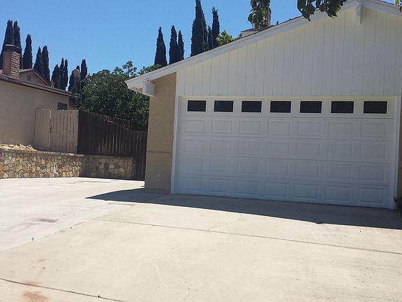2nd image of 560 Irelan Dr