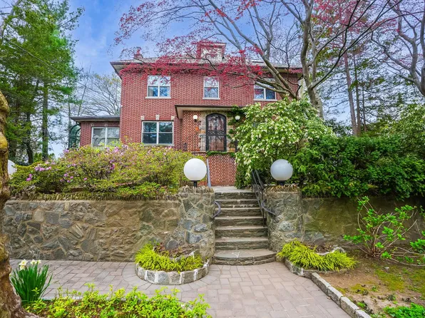 5235 Netherland Avenue, Bronx, NY 10471