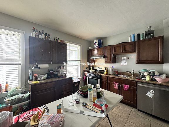 2nd image of 1085 Dorchester Ave #2F