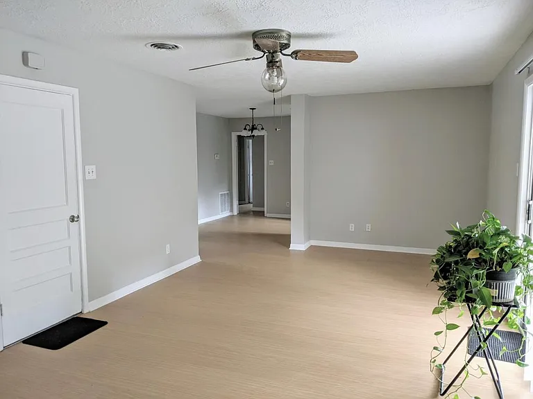 5527 Darnell St — Photo 29