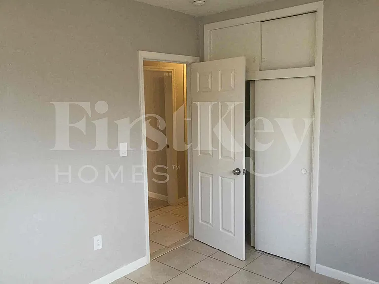 980 NW 182nd St — Photo 15