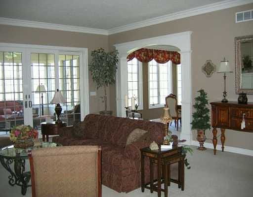 2nd image of 1460 Sanborn Dr