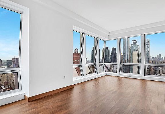 4th image of 400 5th Ave APT 33A