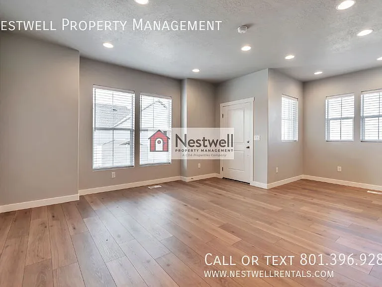 6565 W Bannon St — Photo 6