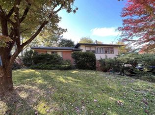 304 S Eason Dr, Carbondale, IL 62901