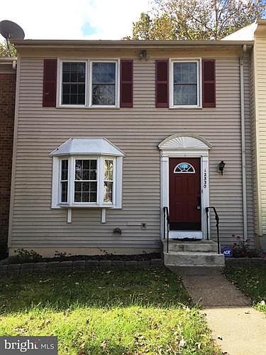 1st image of 12330 Woodlawn Ct