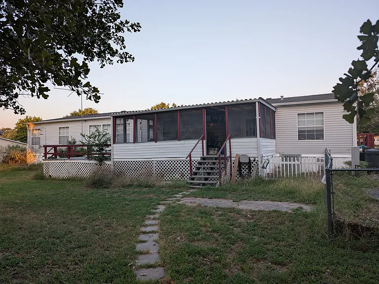 368 Prairie Ln — Photo 3