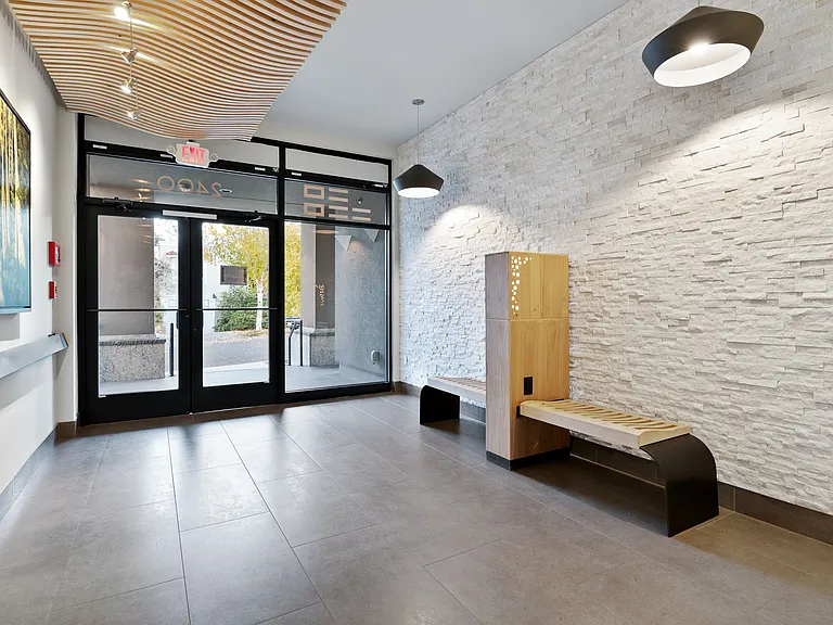 2400 E Boston St — Photo 5