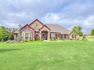7111 Shore Dr, Tuttle, OK 73089