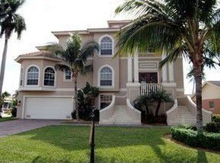 390 Seabee Ave, Naples, FL 34108