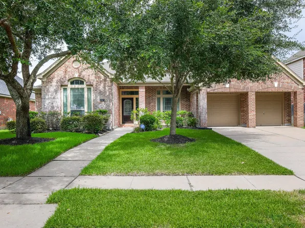 2307 Trinity Manor Ln, Richmond, TX 77469