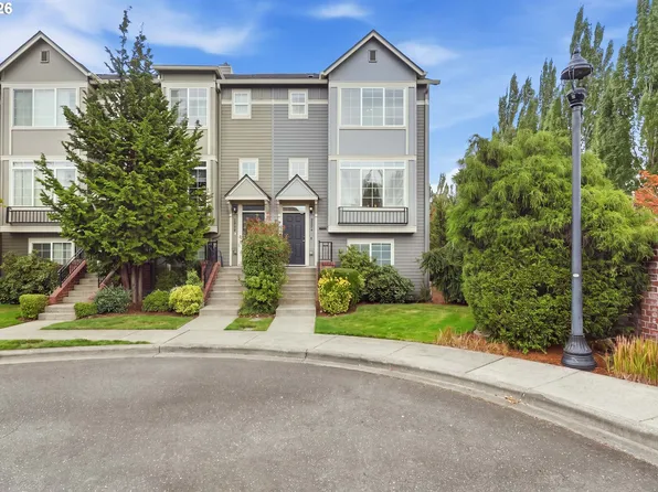 2264 NW Oak Knoll Pl, Beaverton, OR 97006