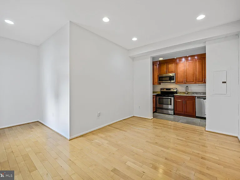 424 Q St NW #C — Photo 7