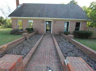 2011 Crestview Dr SE, Decatur, AL 35601