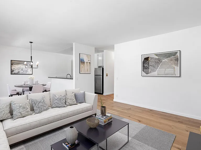 1515 Amherst Ave #202 — Photo 3