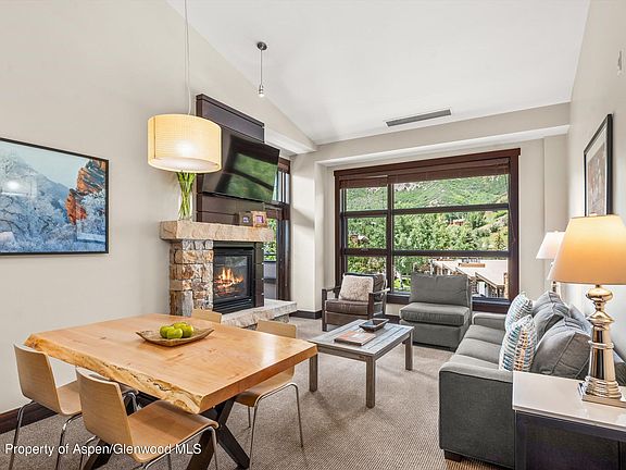 5th image of 120 Carriage Way #2303