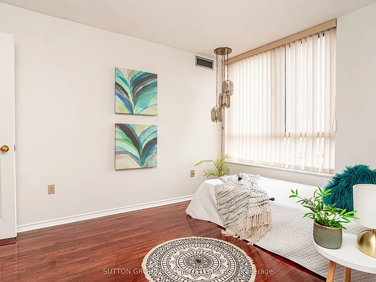 20 Cherrytree Dr #802 — Photo 24