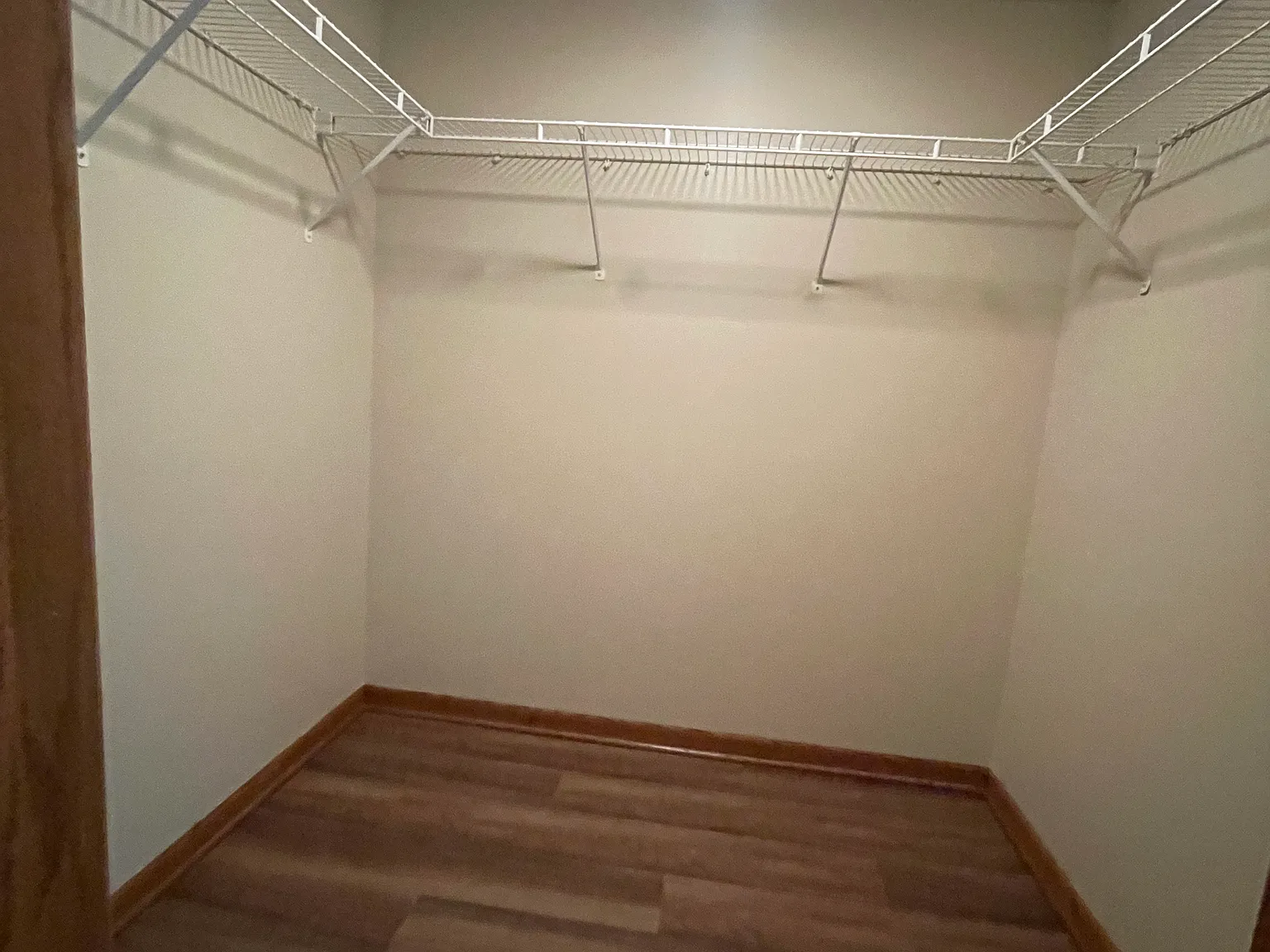 2 bed, 1100 sqft, $2,400 — Photo 4