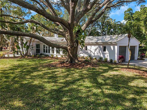3rd image of 5815 Bahama Shores Dr S